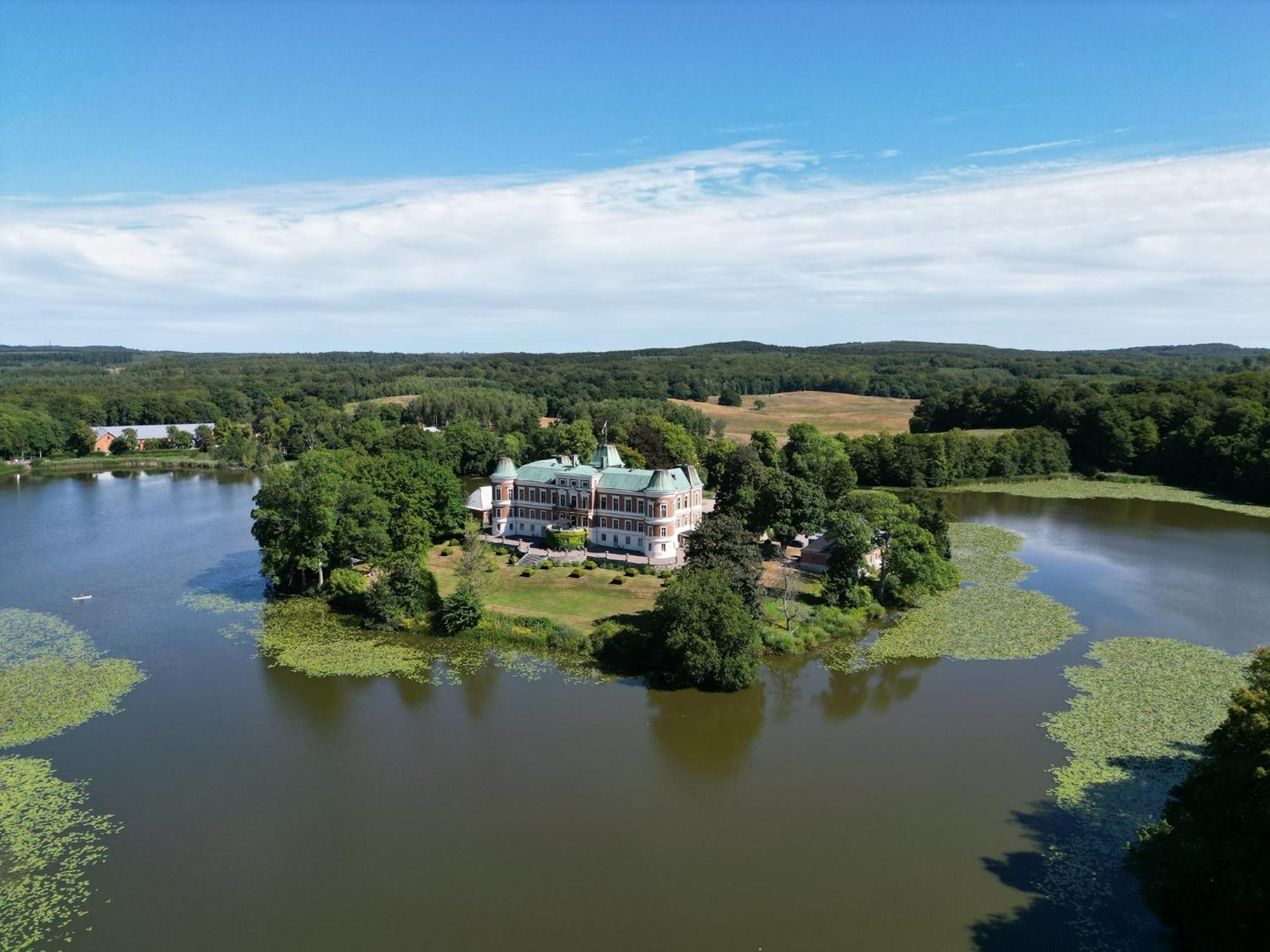 The Norrmans Castle Hotel Genarp Exterior photo